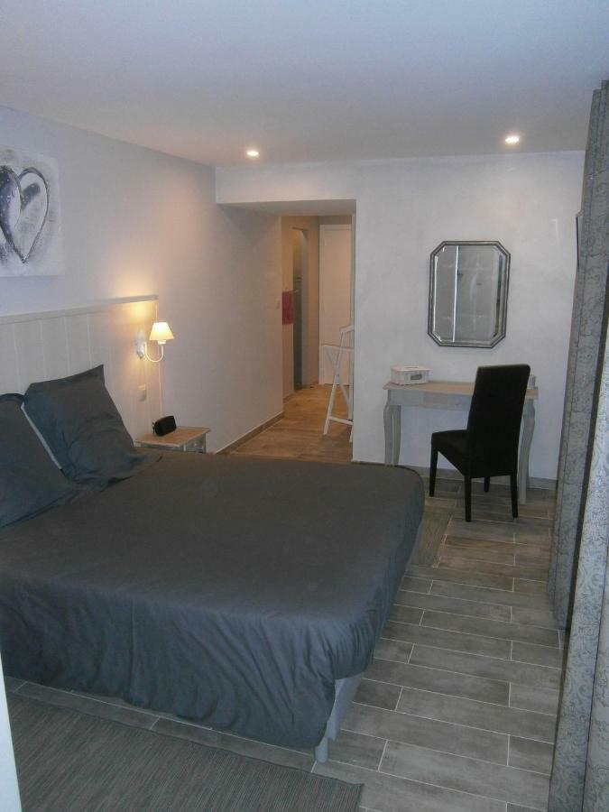 Les Jardins De Soulane B&B - Adults Only Belcastel-et-Buc Exterior foto